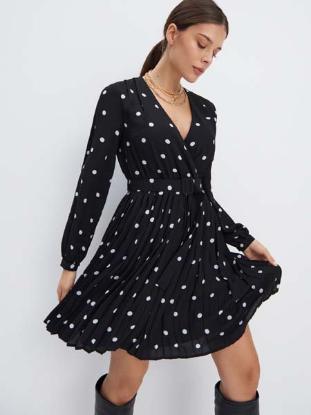 mohito-retro-print-crno-bijelo-fashion-modnialmanah