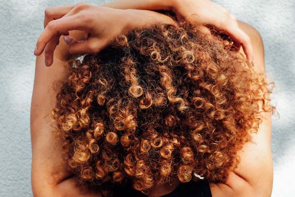 beauty-frizura-kosa-hair-kovrčava-kosa-modnialmanah
