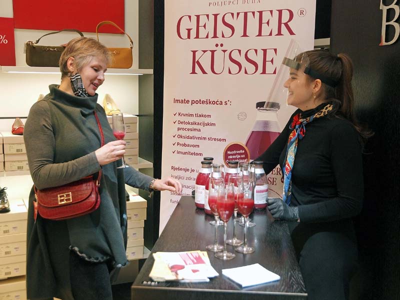 hogl-fashion-Geisterkűsse-modnialmanah-alma-savjetuje-stilistica-moda