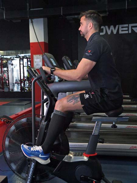 solidea-fashion-moda-Fitness-klub-Invictus-modnialmanah-tajice-silver-wave