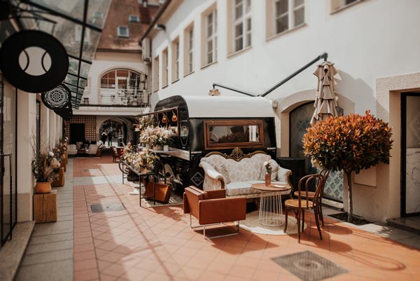 Spring-Fling-flower-market-adele-mese-cvijeće-modnialmanah-lifestyle