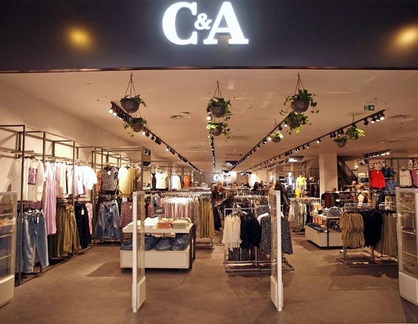c&a-modnialmanah-shopping-city-center-one-west