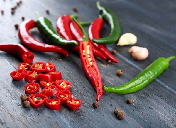 zdravlje-začin-čili-papričica-chili-modnialmanah-ljuti