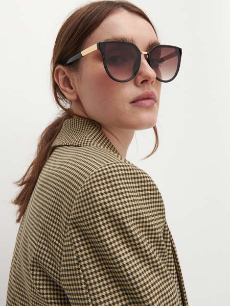fashion-reserved-naočale-modnialmanah-moda-modni-detalji-1