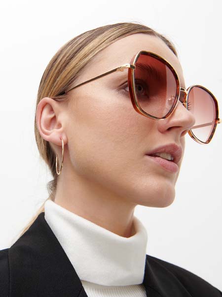 fashion-reserved-naočale-modnialmanah-moda-modni-detalji-1