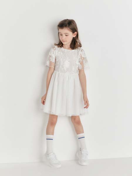 fashion-reserved-proljeće-modnialmanah-klinci-special-occasions