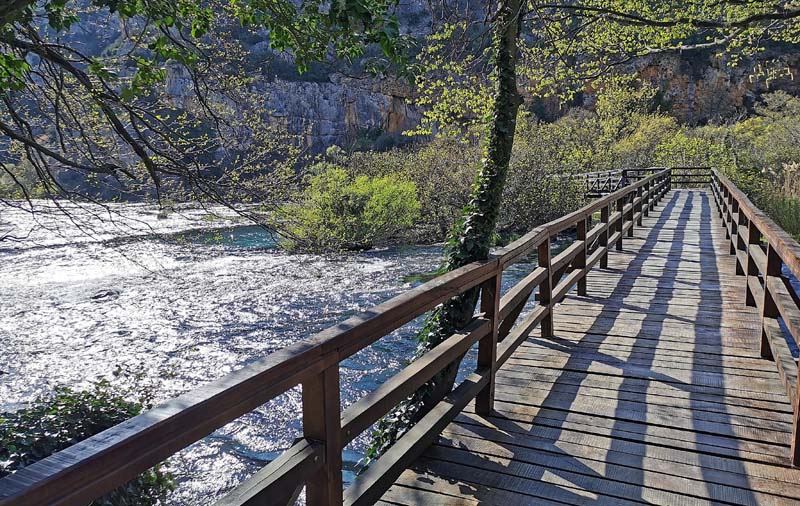 nacionalni-park-krka-lifestyle-skradinski-buk-roški-slap-visovac-izlet-modnialmanah-priroda