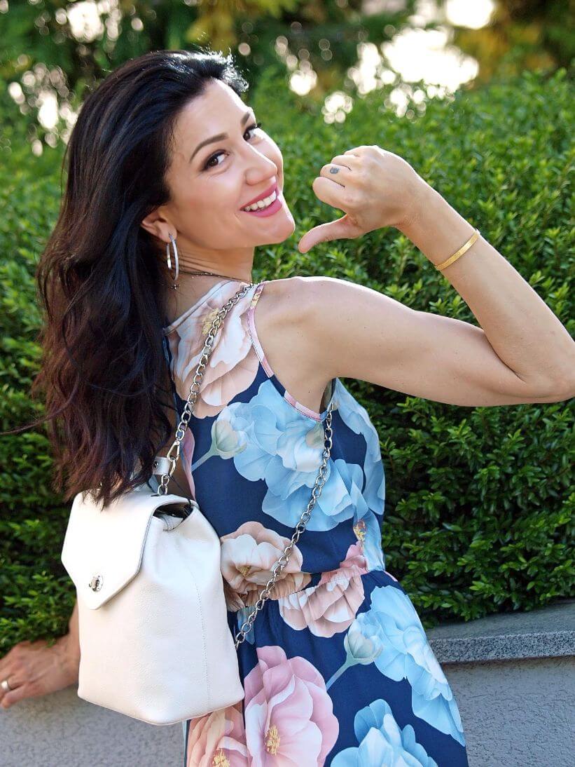 galko-ana-rucner-posebna-na-prvi-pogled-fashion-modnialmanah-moda-modni-detalji-torbica