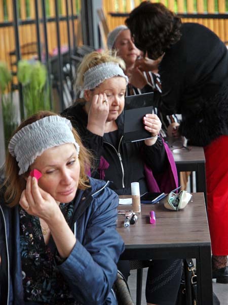 essence-make-up-šminka-modnialmanah-camping-plitvice