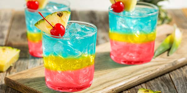 gastro-koktel-rainbow-cocktail-modnialmanah