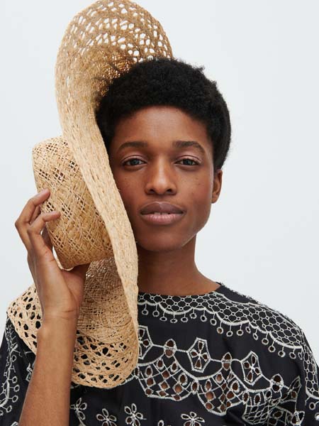 fashion-reserved-šešir-modnialmanah-modni-detalji