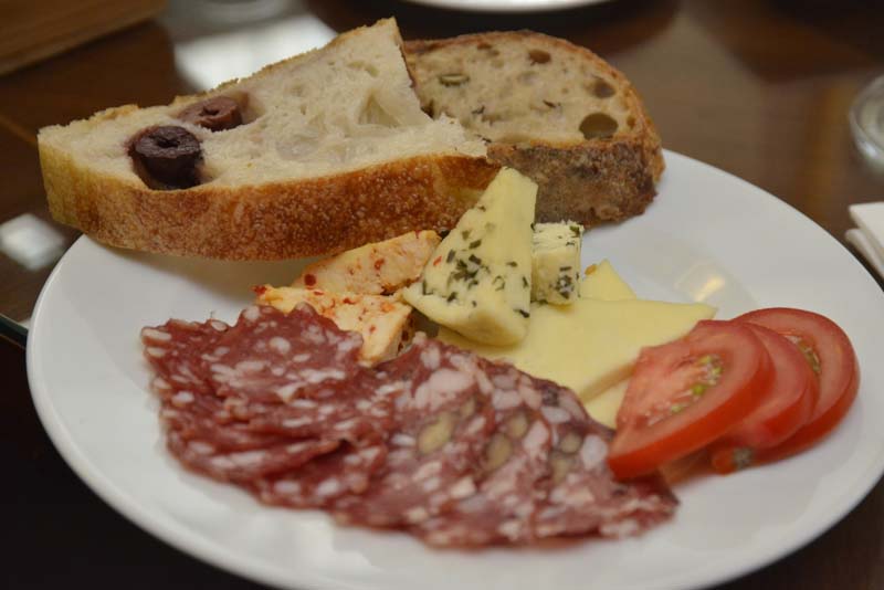 vinski-razgovori-vinarija-bezek-modnialmanah-le-premier-gastro