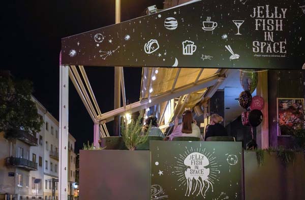 Jellyfish-in-Space-grčka-hrana-food-gastro-modnialmanah