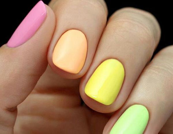 beauty-manikura-nokti-neon-modnialmanah-nails