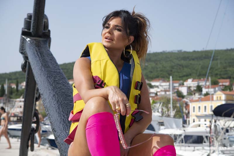 tena-taj-pjesma-spot-modnialmanah-lifestyle