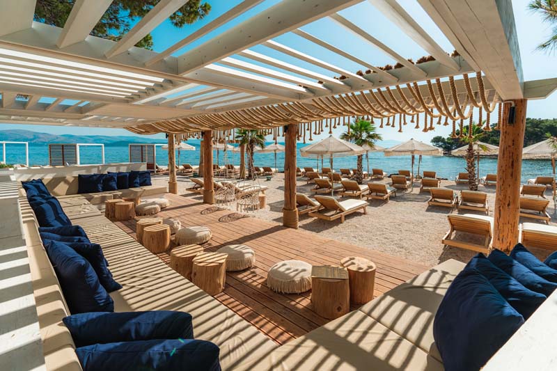 SHKOY-beach-club-lifestyle-drvenik-veli