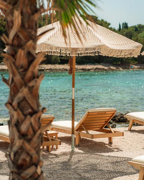 SHKOY-beach-club-lifestyle-drvenik-veli
