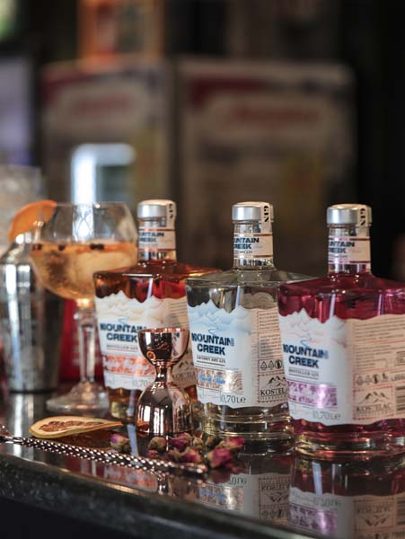 Gin-Mountain-Creek-kostelac-šljokice-modnialmanah-gastro