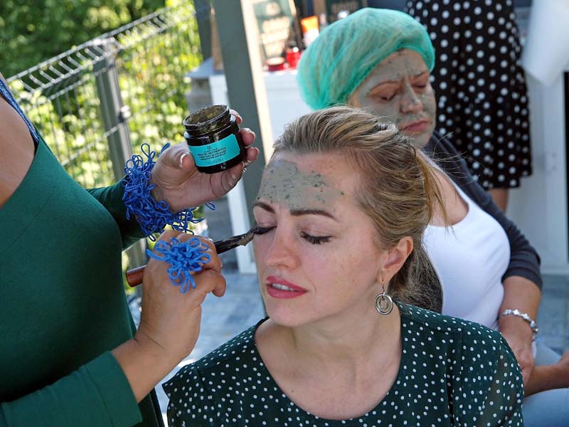 women's-days-ilok-modnialmanah-iločki-podrumi