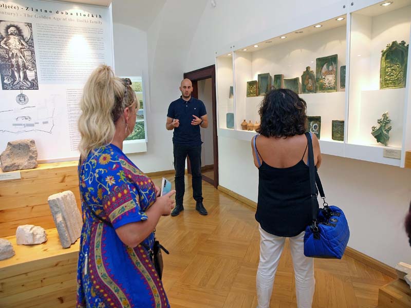 women's-days-ilok-modnialmanah-iločki-podrumi