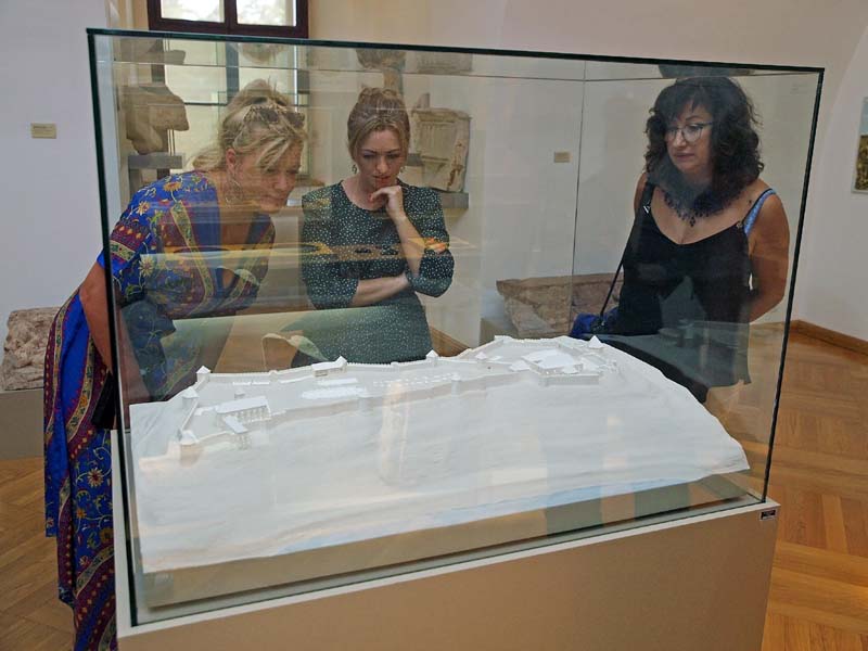 women's-days-ilok-modnialmanah-iločki-podrumi