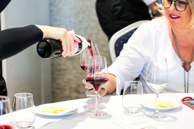 gastro-modnialmanah-vino