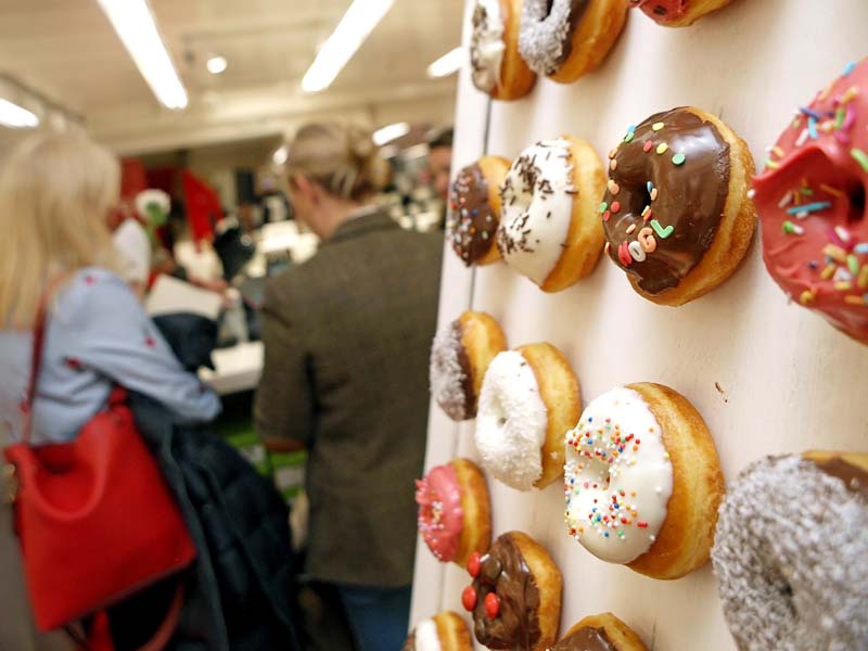 fashion-nama-Högl-event-modnialmanah-popust-holy-donut-velpro