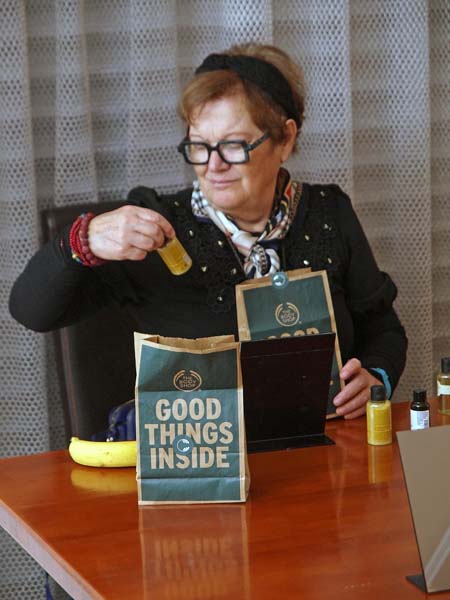 the-body-shop-modnialmanah-womens-days-beauty-njega-koža