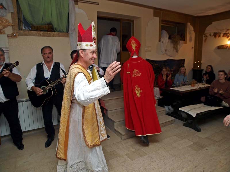 dravski-peski-lifestyle-martinje-royal-restoran-koren-vina-modnialmanah