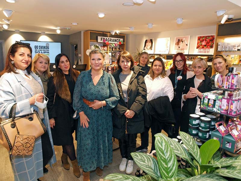 the-body-shop-adventski-kalendar-beauty-modnialmanah-kozmetika