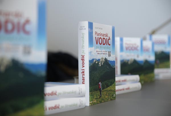 alan-čaplar-planinarski-vodič-mozaik-knjiga-modnialmanah