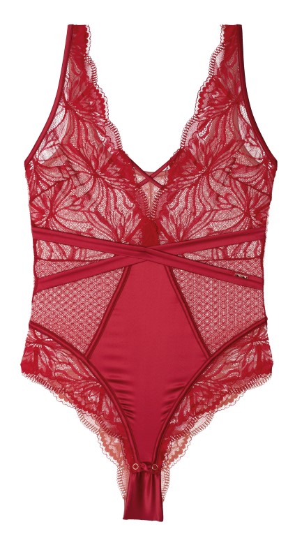 fashion-moda-nova-godina-doček-što-obući-što-odjenuti-modnialmanah