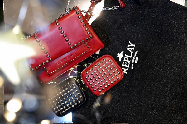 Replay-fashion-modnialmanah-božić-pokloni