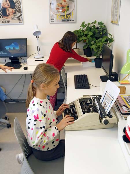 lifestyle-minipolis-klinci-igra-modnialmanah-djeca-zabava