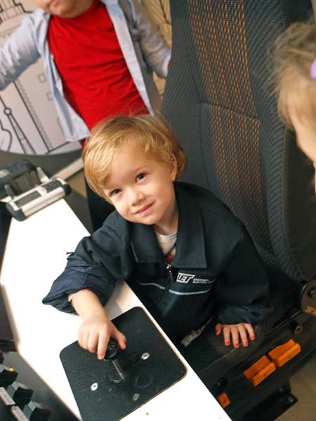 lifestyle-minipolis-klinci-igra-modnialmanah-djeca-zabava