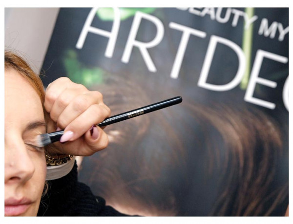 art-deco-beauty-make-up-šminka-modnialmanah