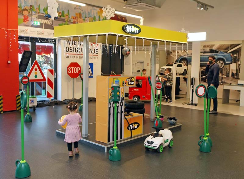 lifestyle-zabava-minipolis-modnialmanah-rođendan-igraonica-klinci-kamp