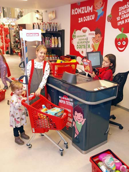 lifestyle-zabava-minipolis-modnialmanah-rođendan-igraonica-klinci-kamp