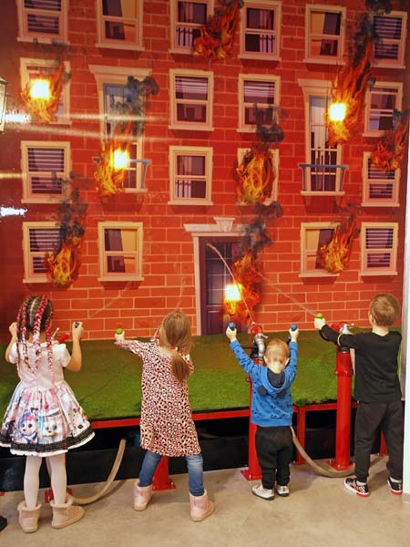 lifestyle-zabava-minipolis-modnialmanah-rođendan-igraonica-klinci-kamp