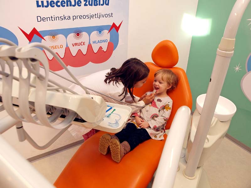 lifestyle-zabava-minipolis-modnialmanah-rođendan-igraonica-klinci-kamp