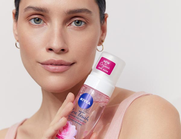 NIVEA-Rose-Touch-pjena-za-čišćenje-lica-beauty-modnialmanah-njega-koža