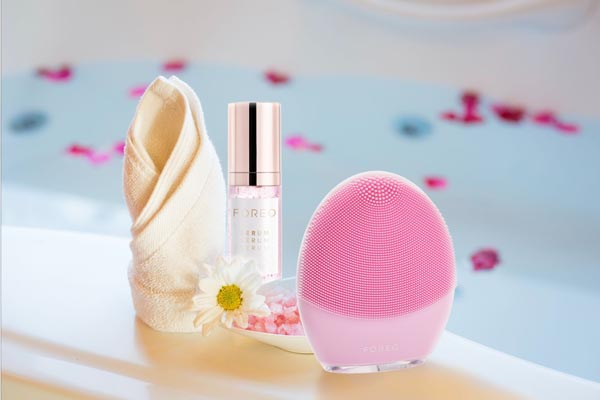 beauty-foreo-luna-bear-njega-koža-modnialmanah