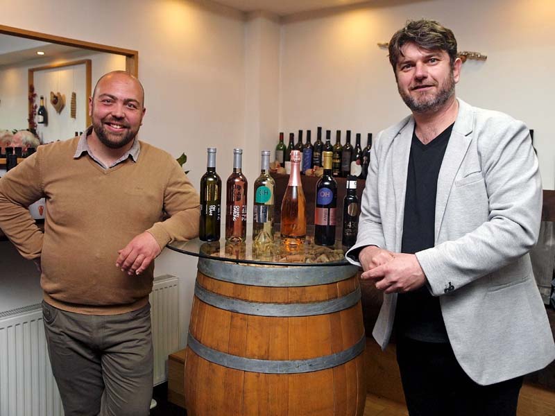 oh-vines-vinski-klub-saša-bernobić-tomo-jakopović-eno-gastro-modnialmanah