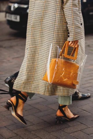 fashion-moda-cipele-obuća-torbica-nespojivo-modnialmanah
