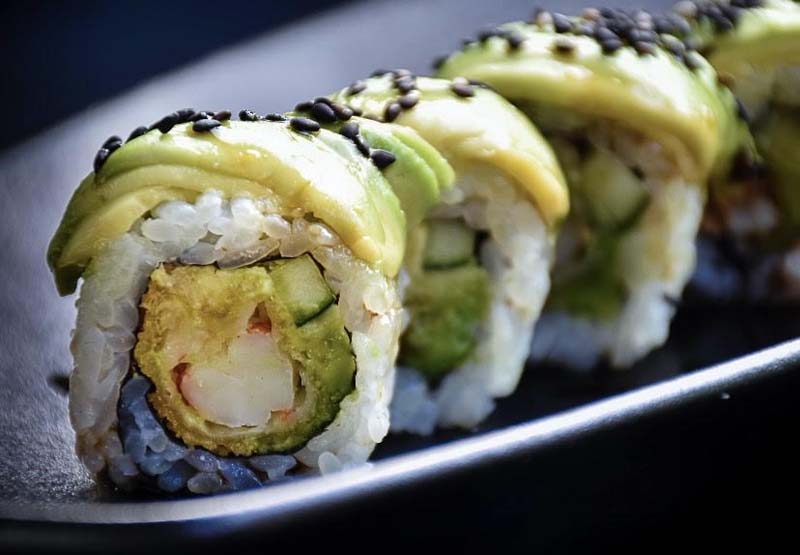 cunami-gastro-restoran-sushi&wine-bar-modnialmanah
