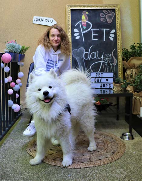lifestyle-pet-day-kućni-ljubimci-modnialmanah