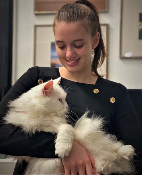 lifestyle-pet-day-kućni-ljubimci-modnialmanah