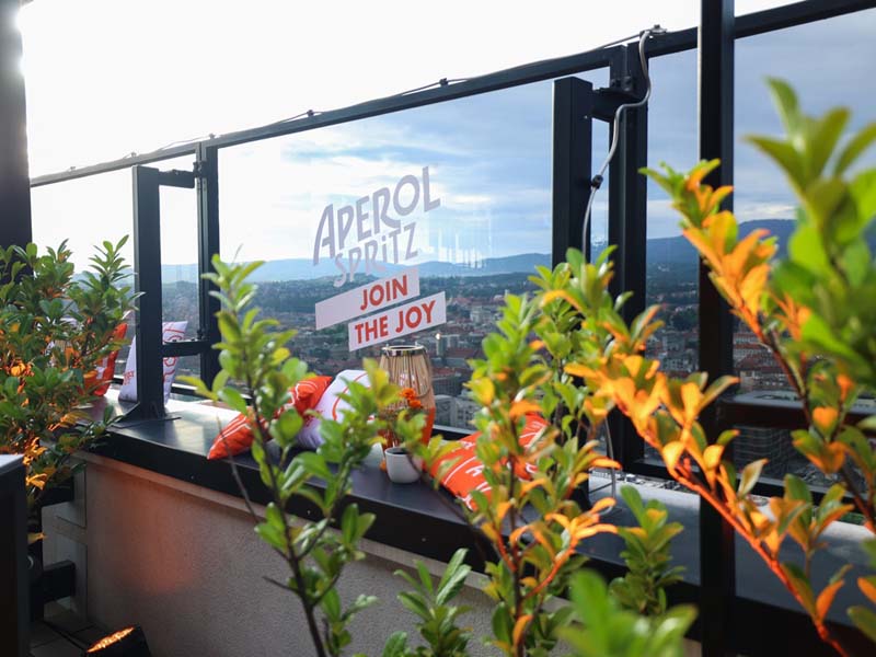 Join-the-joy-aperol-spritz-lateral-lifestyle-modnialmanah