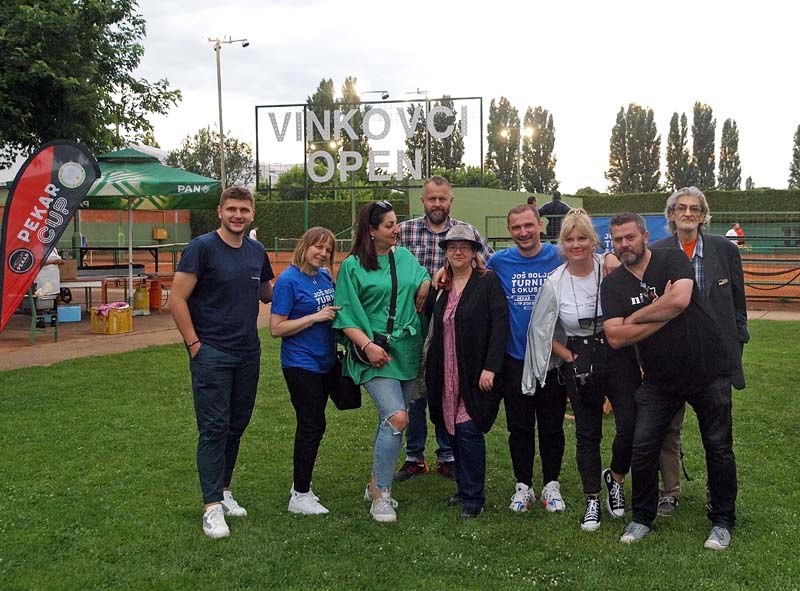 pekar-somun-roštilj-lepinja-gastro-vinkovci-modnialmanah-domagoj-matej-radić