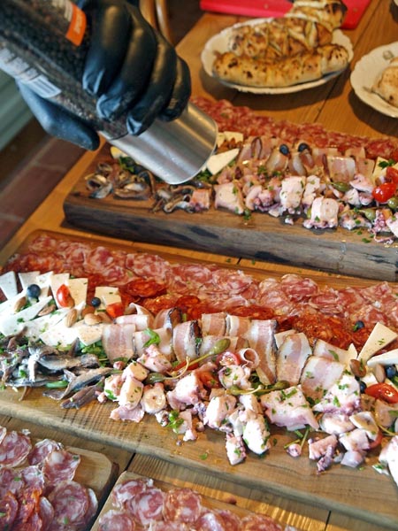 suza-croatian-spirit-modnialmanah-fiuman-fiumanka-matulji-gin-liker-rakija